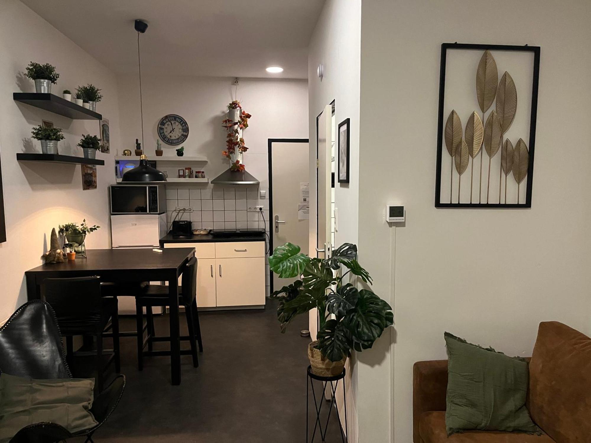 Studio E ปือร์เมอแร็นด์ ภายนอก รูปภาพ